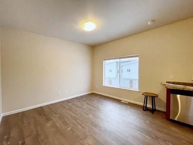 Foto del edificio - 137-137 Willow View Circle