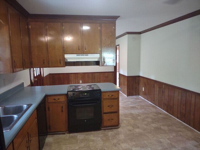 Foto del edificio - Comfort & Convenience: This Beautiful Home...