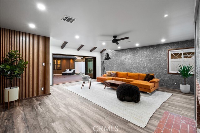 Foto del edificio - 7424 W 85th St