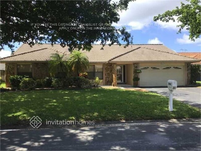 Building Photo - 5016 NW 66th Dr