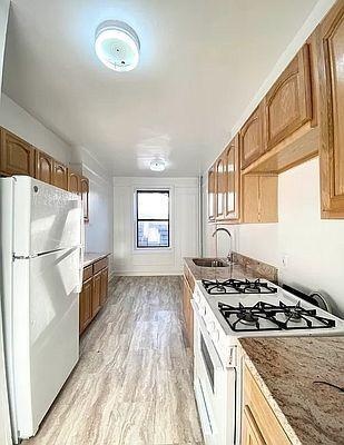 Building Photo - 2 bedroom in BRONX NY 10467