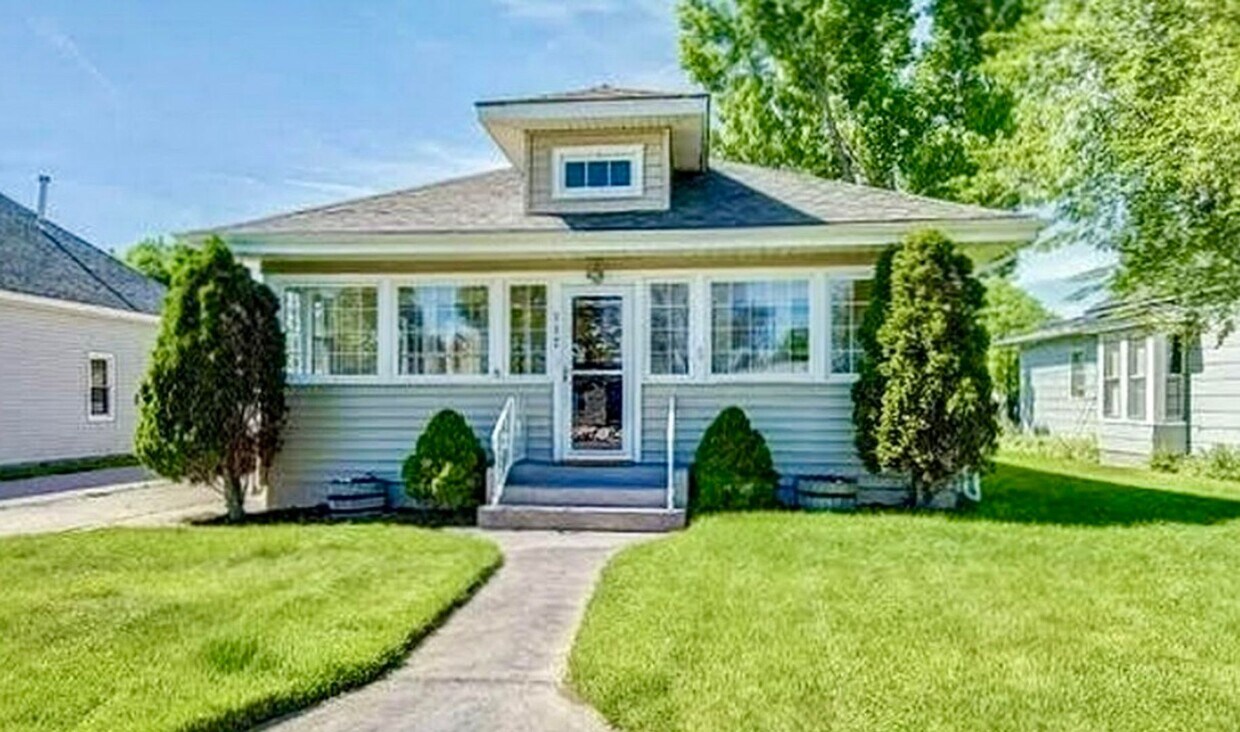 Foto principal - Modern Ranch in the Heart of Windsor!