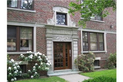 Building Photo - 58 Edwards St