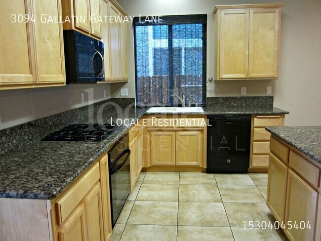 Foto del edificio - Delightful 3 bedroom, 2 bath close to Bidw...