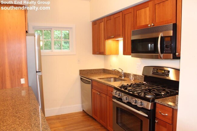 Foto del edificio - 264 Massachusetts Ave