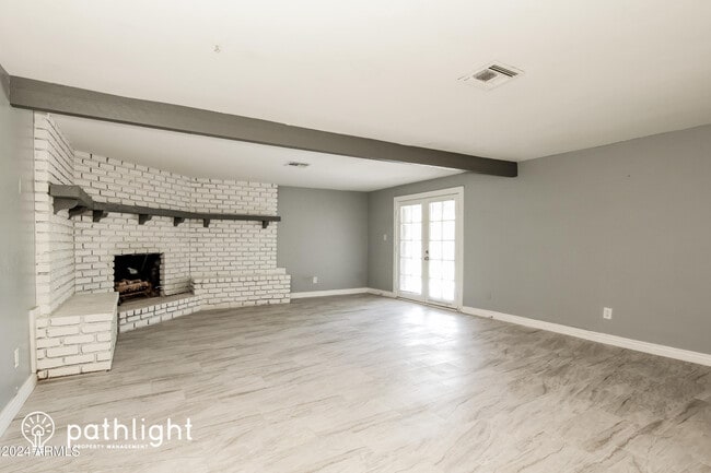 Building Photo - 1439 E Hatcher Rd