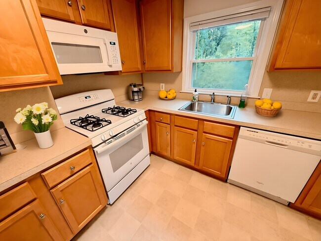 Foto del edificio - 8 Crestwood Ln