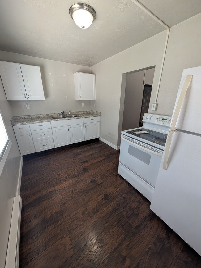 Building Photo - 228 W 100 N