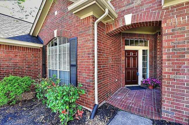 Foto del edificio - 13703 Clareton Ln