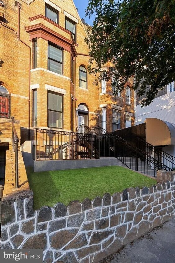 Foto principal - 211 Florida Ave NW