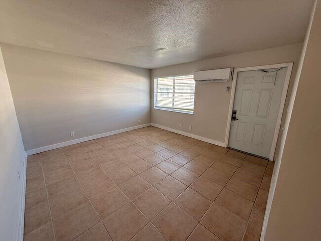 Foto del edificio - 1875 40th Ave