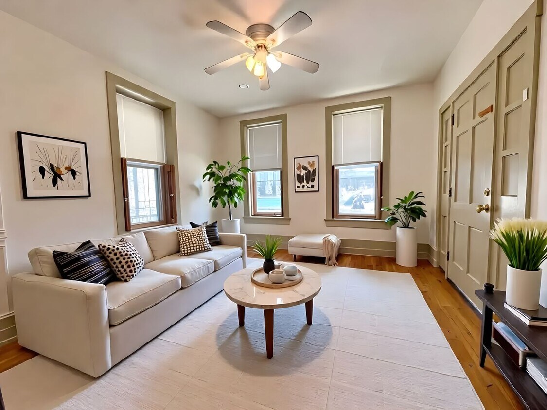 Foto principal - 216 S Market St
