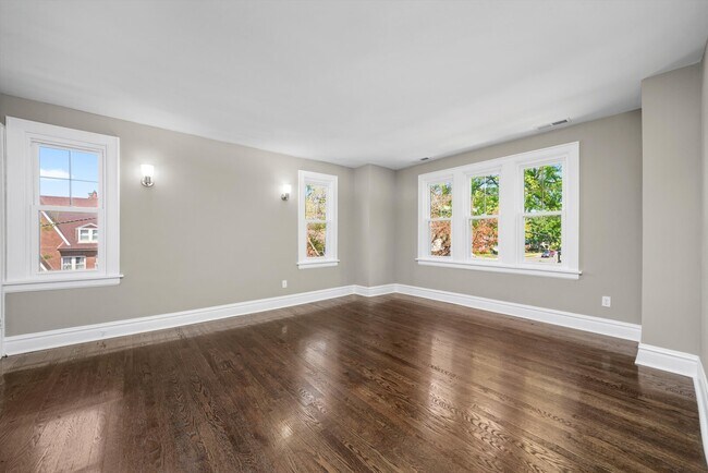 Foto del edificio - 6948-6935 35th St