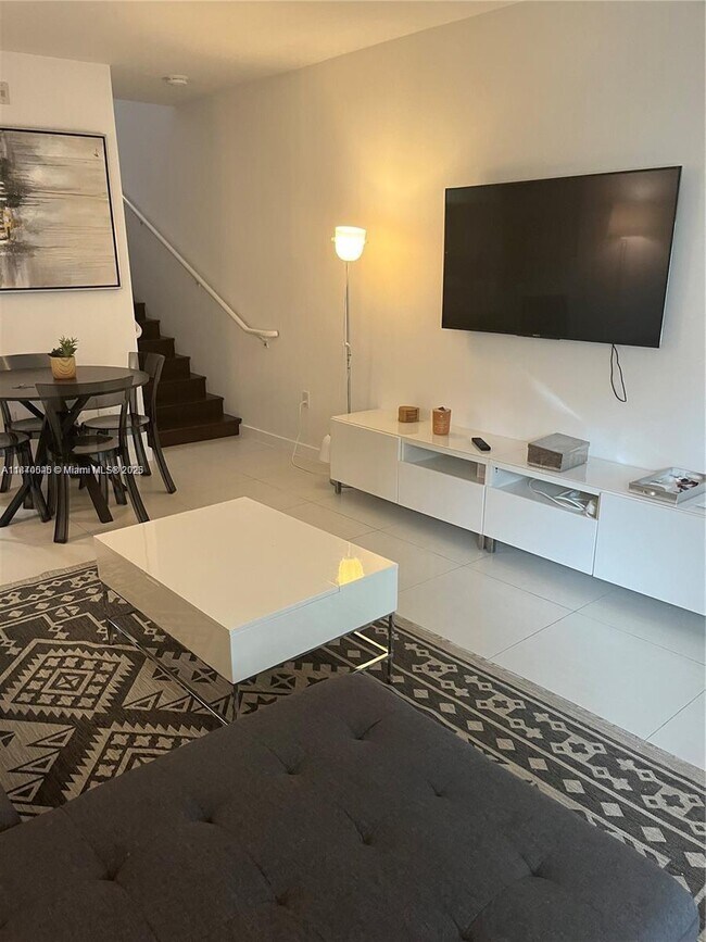 Foto del edificio - 2130 Park Ave