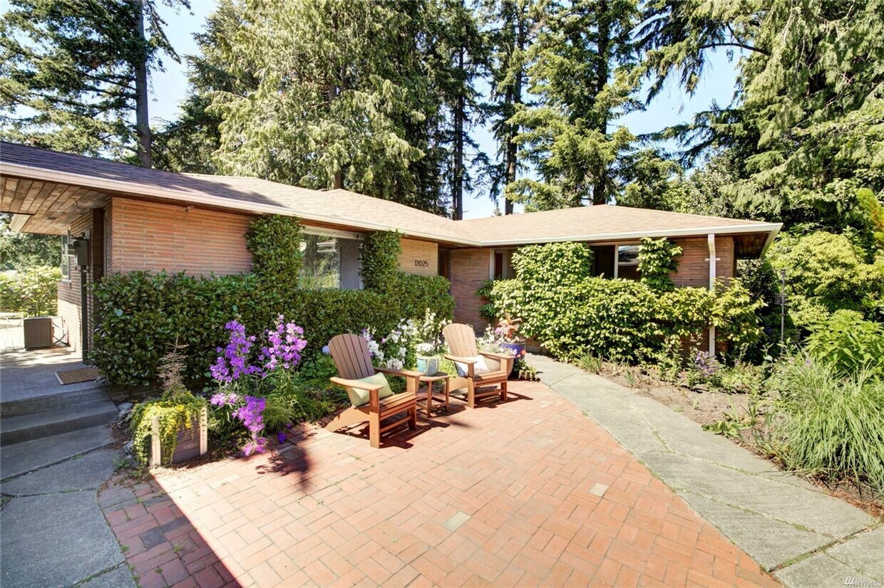 Foto principal - 4Bd/1.75Ba Seattle Home