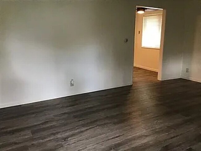 Foto del edificio - Available immediately! 1,700/mo 2BD/1BA ho...