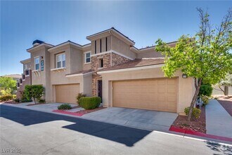 Building Photo - 10809 Garden Mist Dr