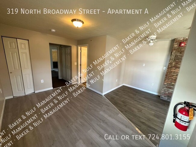 Foto del edificio - 319 North Broadway St - A
