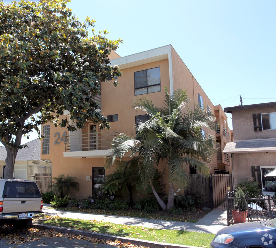 Foto del edificio - 243 Temple Ave