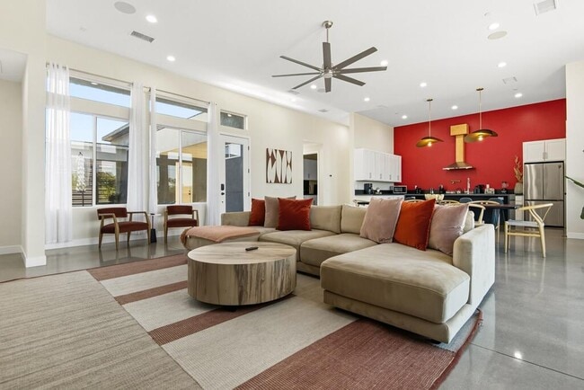 Foto del edificio - 58654 Piedmont Dr