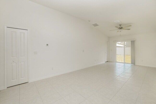 Foto del edificio - 17876 Beaming Rays Ln