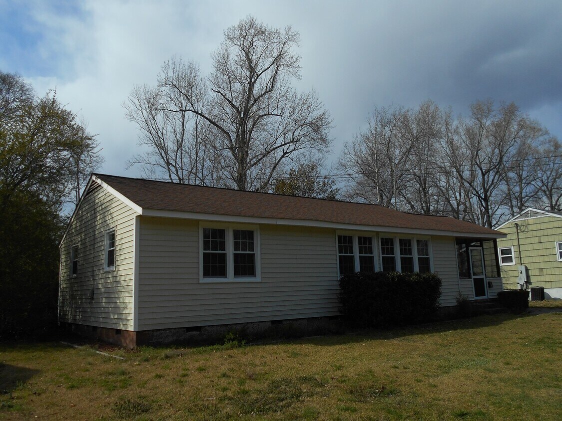Foto principal - 3 BR 1 BA Jacksonville