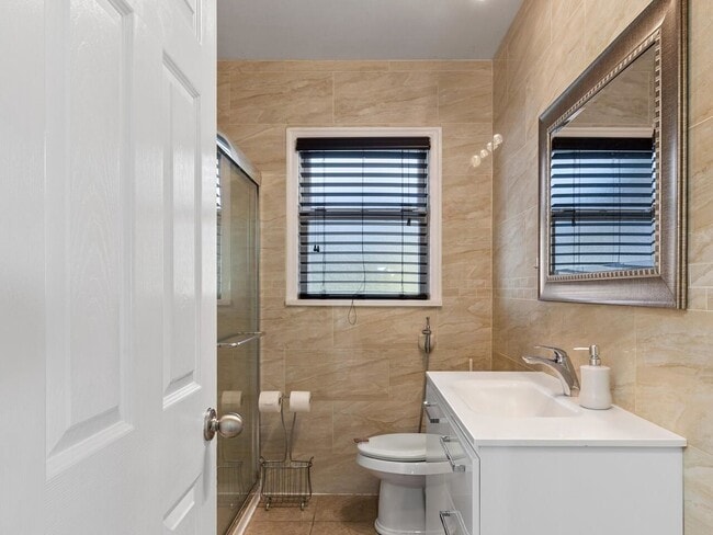 Photo du bâtiment - 1701 Nanaimo St