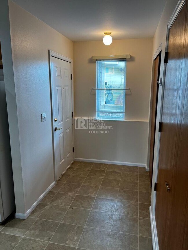 Foto del edificio - 2960 W Stuart St