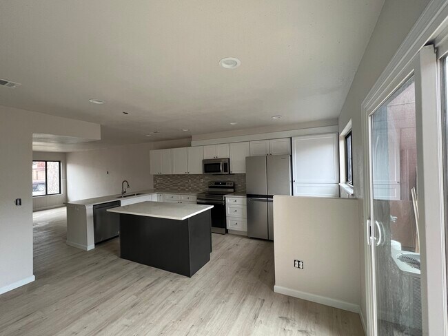 Kitchen - 1338 S Crystal Way