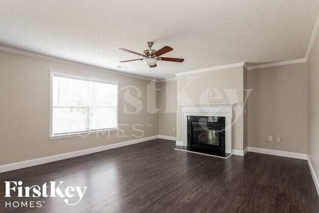 Foto del edificio - 3134 Crisp Wood Ln