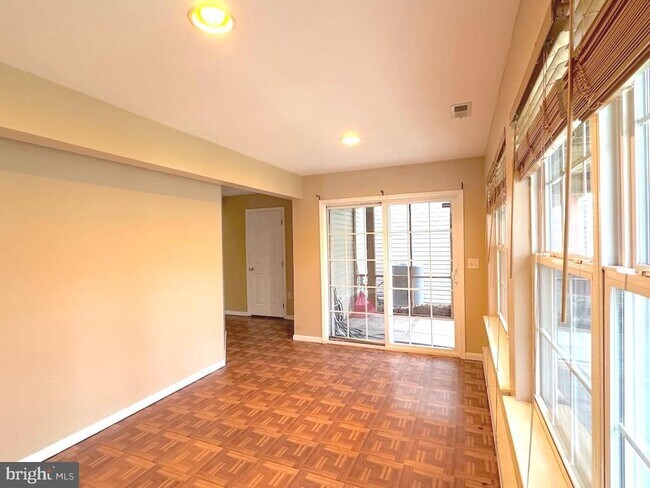 Foto del edificio - 29 Sycamore Ln