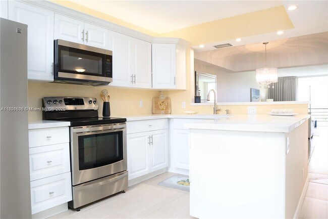 Foto del edificio - 23099 Barwood Ln N