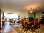 Foto principal - 2400 N Lakeview Ave