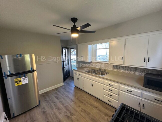 Foto del edificio - 114 N Missouri Ave