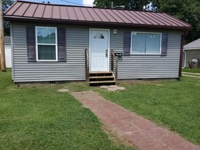 Building Photo - 2034 Covert Ave