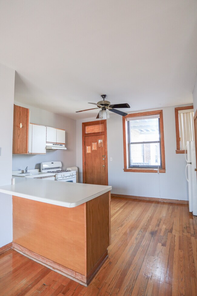 Foto del edificio - 5202 N Wayne Ave