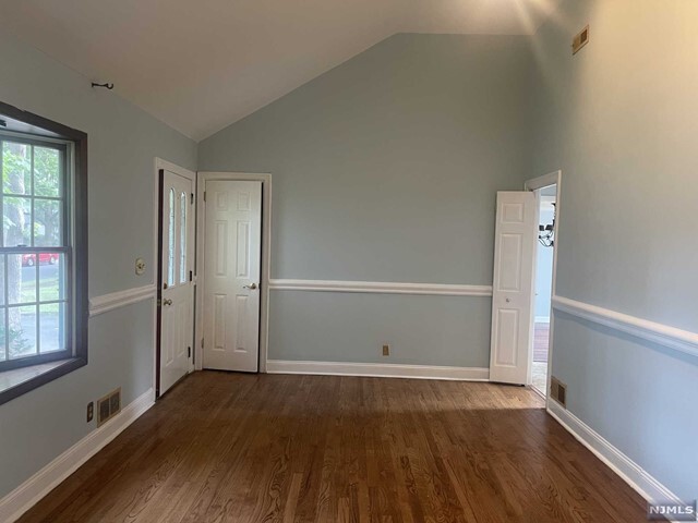Building Photo - 737 Prescott Pl