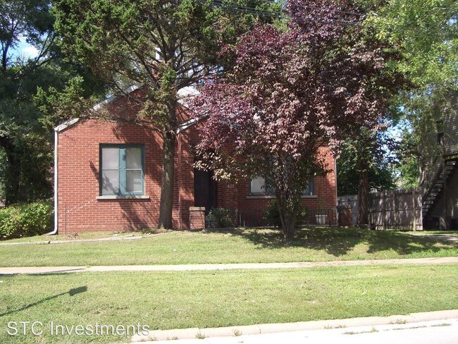 Foto del edificio - 2 br, 1 bath House - 426 W. Calhoun