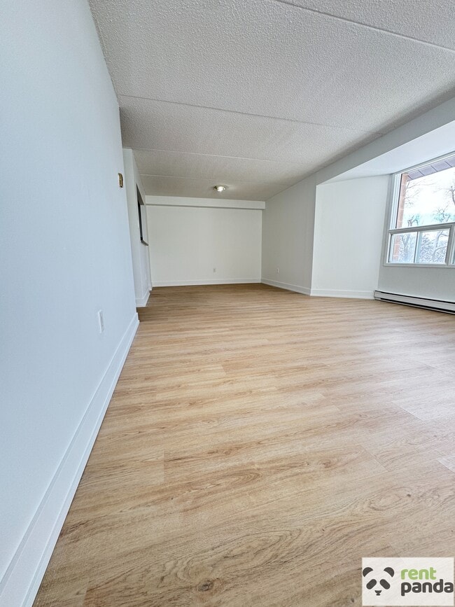 Building Photo - 56 Donald St