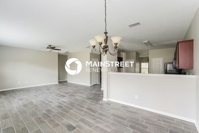 Foto del edificio - 4 Bedroom Pet-Friendly Home in Lebanon, TN with Main Street Renewal