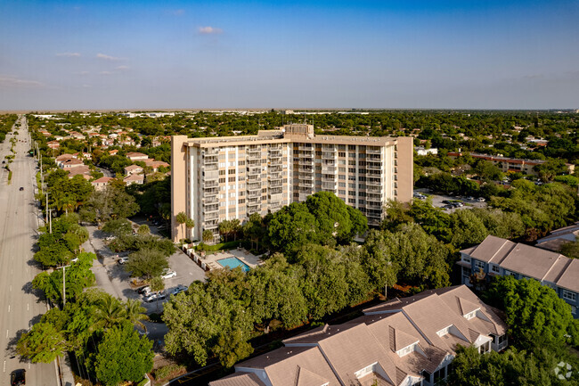 Aerial Photo - Country Club Tower