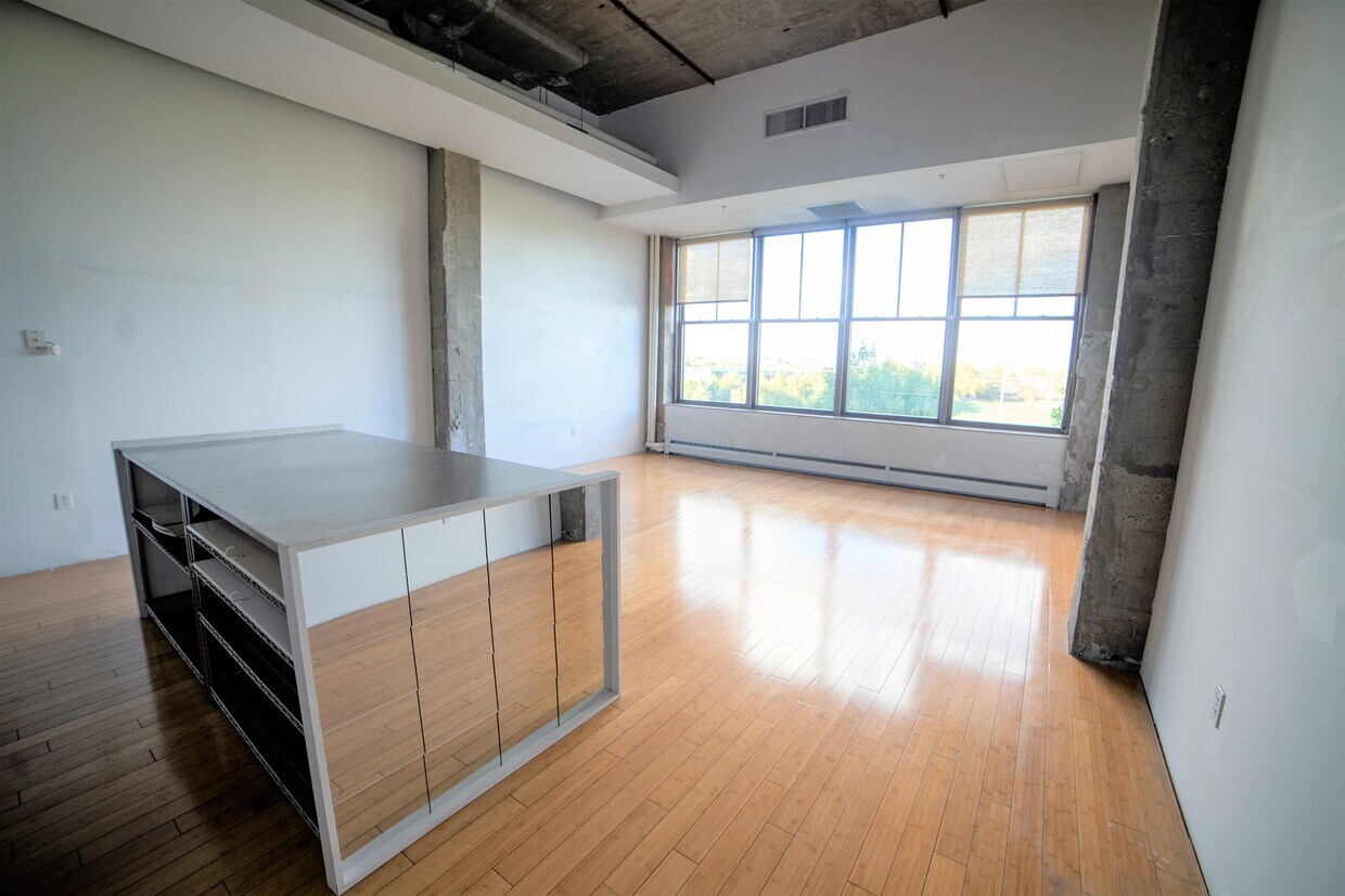 Foto principal - 156 Porter St