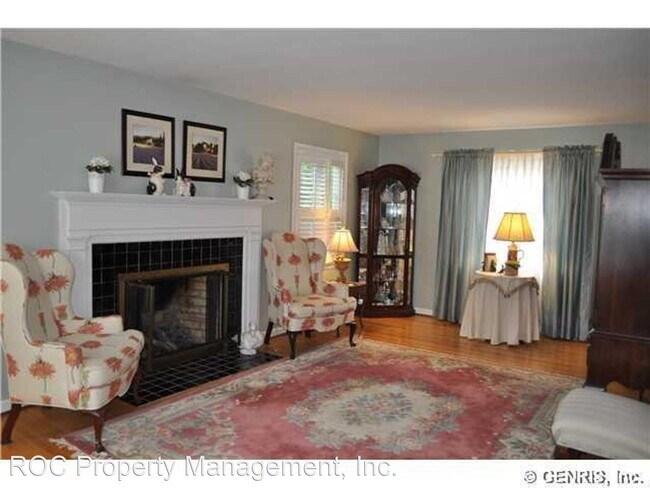 Building Photo - 3 br, 1.5 bath House - 100 Elmwood Ave