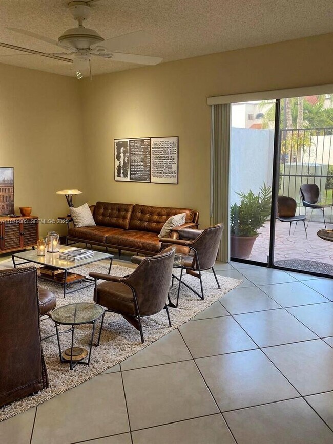 Foto del edificio - 1301 SW 124th Ct