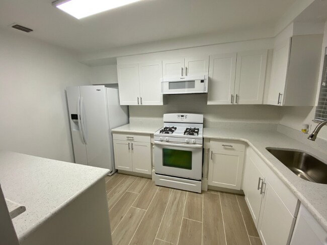 Foto del edificio - 1212 E Anderson St
