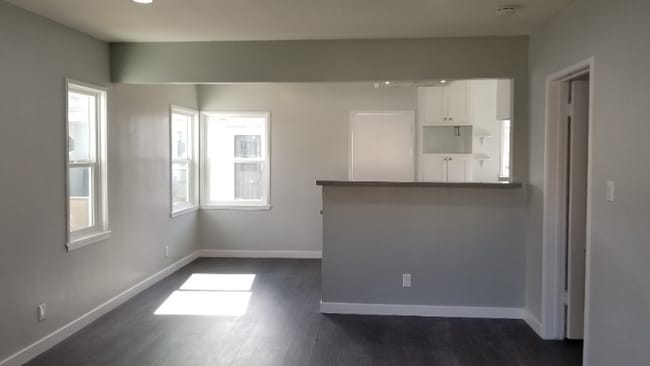 Foto del edificio - 5838 Autry Ave