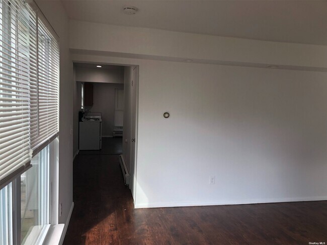 Foto del edificio - 644 Roanoke Ave