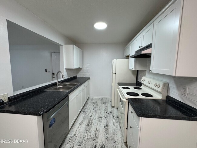 Foto del edificio - 3102 Oak St