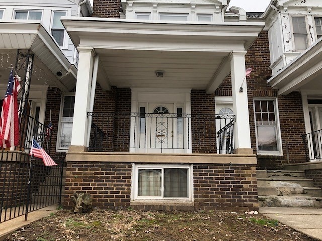 Building Photo - One Bedroom Duplex -19149