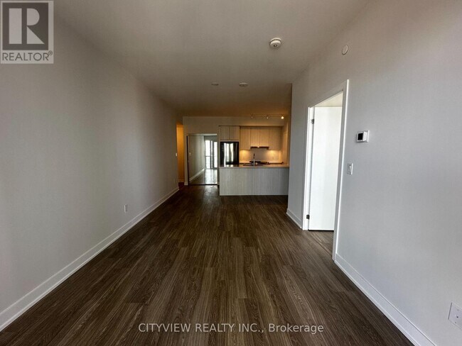 Building Photo - 430-2430 Square One Dr
